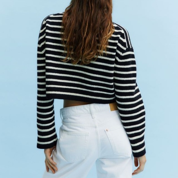 NWT Black and White Cropped Sweater - Picture 5 of 8